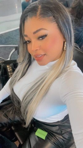 I am Latina - 25 - 1