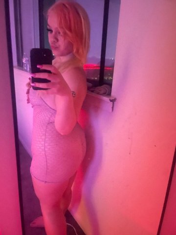 Thick and Freaky Snowbunny💕🍬❄ - 19 - 1