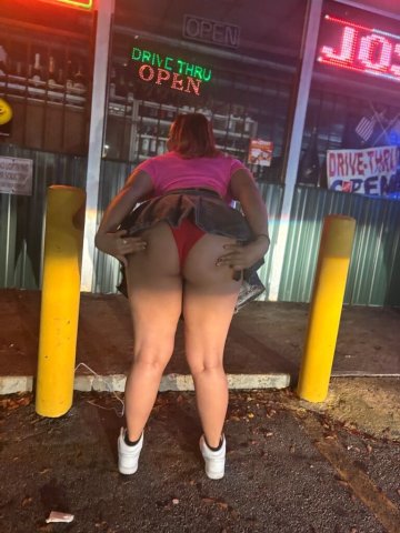 Greensboro NC • Strawberry in person (22) — wet pussy, anal or head only 🍓💦 - 1