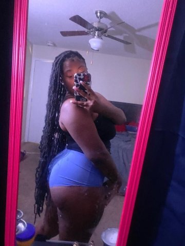 Memphis, Tennessee Caramel Thick fun clean upscale — incalls/outcalls 🤭 - 1