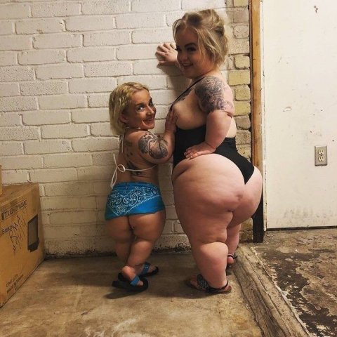 Mid_dget girl in Richmond, Virginia — Snapchat/WhatsApp video sex & custom clips - 1