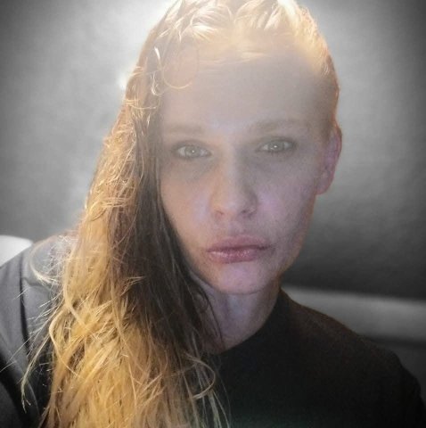 Chicago Noon & evening specials—identical twin sisters + younger sister London (31) - 1