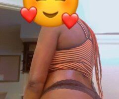 Omaha escorts - Squirter Queen back in Omaha 😍💦 your fave chocolate 🥂 - 24
