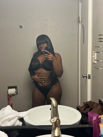 Long Beach Female Escort — No games, outcall/incall - 1