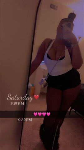Female Escort in Rochester, NY — Fetish-Friendly Soaker Massage - 1