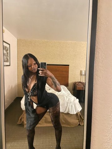 Philadelphia Female Escort — Shark Week 100 QV Special (bbj Only - 24) - 1