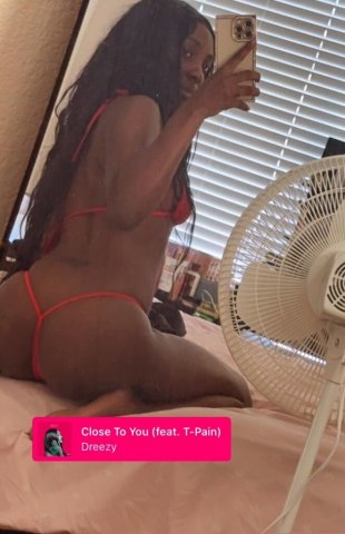 Houston Petite Chocolate Escort — Outcalls & Overnight Service - 1