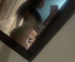 Everett escorts - Everett Slim Tight N Wet Message Me for a Visit
