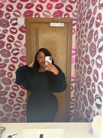 Jasmine in Kansas City — Curvy, big booty escort - 1