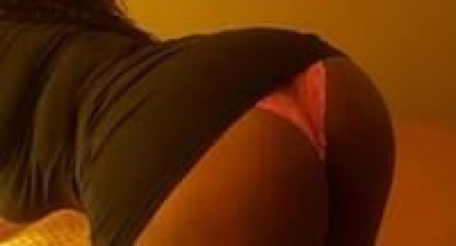 Stockton Thick Juicy Female Escort (37) - 1