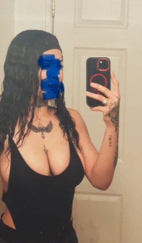 Dama latina en Denton, TX — Escort 22 (sin policía) - 1