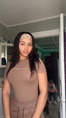 Female Escort in Muscle Shoals, Alabama — New Friends - 1