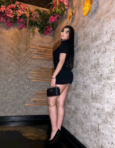 Mujer disponible para fantasías y extras - 1