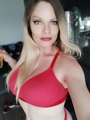 Blonde Omaha Escort Offering Anal, Oral, GFE & Fetish Play - 1