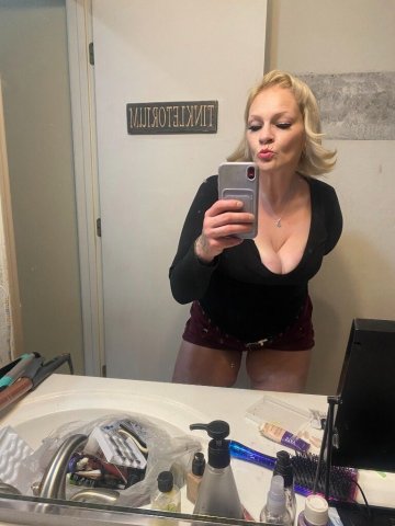Manchester, NH Female Escort — Car Fun & Video/Sex Services - 1