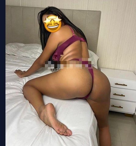 Queens, New York Adult Escort — Candy Squirts & Throat Therapy - 1