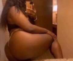 Minneapolis / St. Paul escorts - Minneapolis/St. Paul Brown Discreet Female Escort — Personal Dancer for the Night (No Bare)