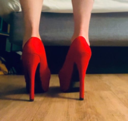 Baton Rouge Female Escort — In/Out Calls, Dates, Video Visits - 1