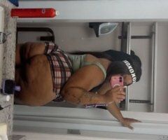 Chicago escorts - Chicago Party Girl Female Escort — GFE & 420 friendly