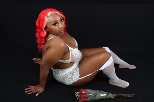 Savannah Female Escort — Busty in-call and outcall fun - 1