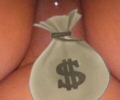 Horny Peach — FaceTime Verified Female Escort in Charlotte - Image 3