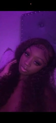 Car Dates Now in Long Beach — Petite Discreet Escort - 1