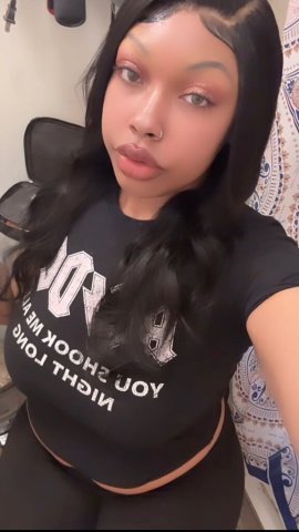 Chicago IL Escorts — Rose (21) for FaceTime Shows, Outcalls & Car Dates - 1