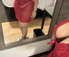 Hermosa morenita en la cama: anal, orales y vaginales + bailes con lencería - Image 2