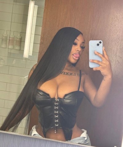 Stockton Female Escort — Nice & Tight Grip, Upscale Gentlemen Only - 1