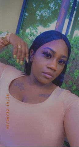 Two Hot Girls (26) — No Games, No Low Balling - 1