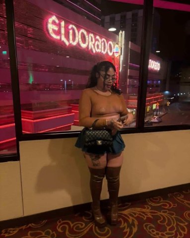 Stockton CA Exotic Latina Curvy Female Escort — Fetish & Foot/Dominatrix Sessions - 1