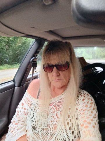 Tacoma, WA Older Women Female Escort — Table Top 69 - 1