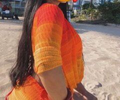 Providence escorts - Providence escort Kirsy — fun conversation and laughs