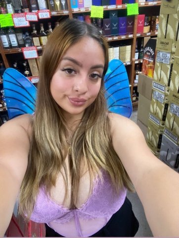 Raleigh-Durham Female Escort — Incalls, Outcalls & FaceTime Verify - 1