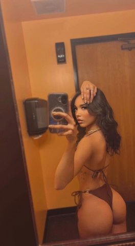 Milwaukee Slim Petite Female Escort — Outcalls Only (FT Only) - 1