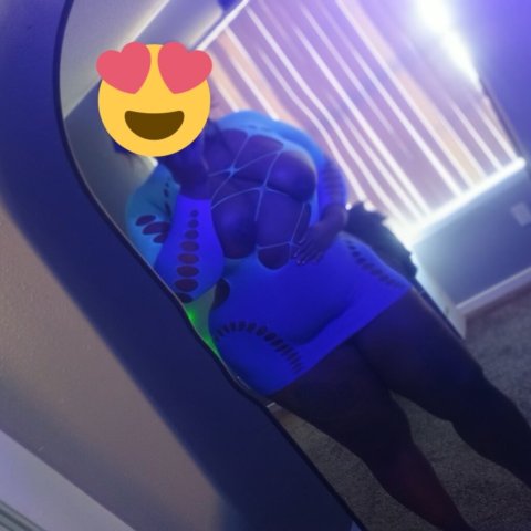 Texarkana TX Female Escort — Greek, Nuru massage & custom content - 1