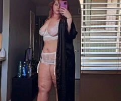 Katie in Phoenix, AZ — 6'0 fetish-friendly eye-candy - Image 5