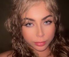 Petite Blonde Bombshell (21) — Medford Wonderland Fun ✨ - Image 6