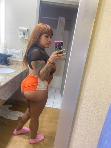 Judie — Upscale Xxoctic Sweet Entertainer (Wet & Ready) — 35+ - 1