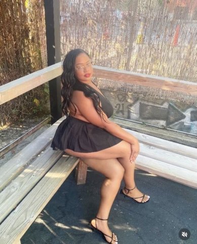 Plus-Size Model — Santa Cruz Female Escort - 1