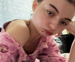 Favorite Girl XXX — 19 (Houston) Incall & Outcalls - Image 2