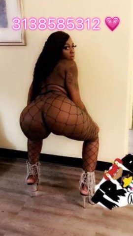 Detroit In-Call Female Escort — Warren/Dequindre & 696 - 1