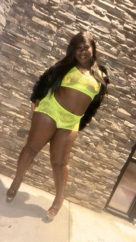 Jessica — Portland OR Chocolate Doll, 2-Girl Play (Nuru & Full-Body Massage) - 1