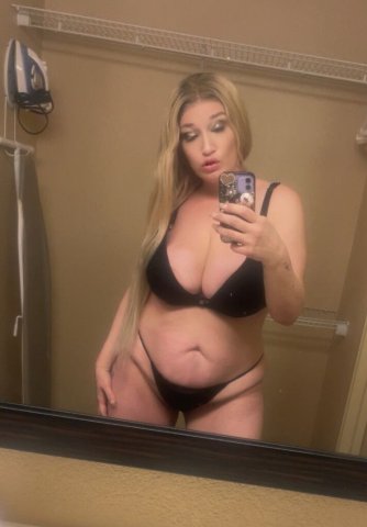 Poplar Blonde Playmates & New XXX Pics — Jewels in Memphis - 1