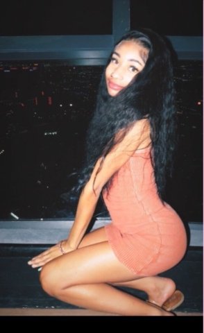 Long Beach Female Escort — In-Person & FaceTime - 1
