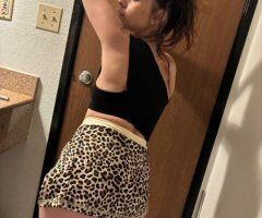 Newport News VA Female Escort - Image 4