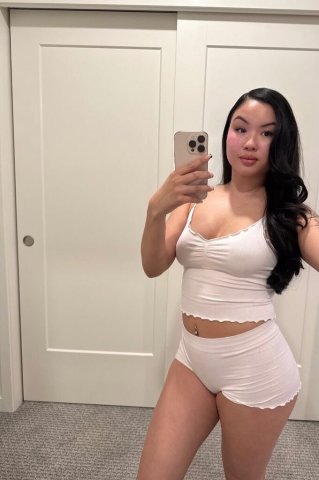 Rylie  — Cleveland Female Escort (Outcall Only Tonight) - 1