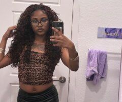 Phoenix escorts - Petite Chocolate Treat Private Dances (Verification Required)