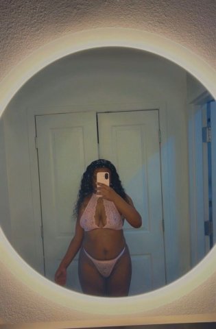 Detroit Female Escort — Deep Throat, Tight & Wet - 1