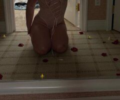 Queens escorts - Queens Outcalls Only Female Escort